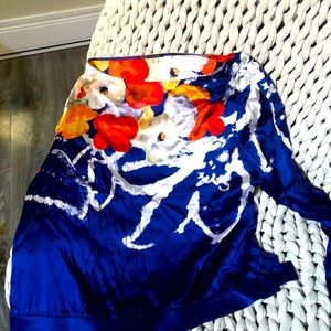 Elie Tahari long sleeve silk blouse